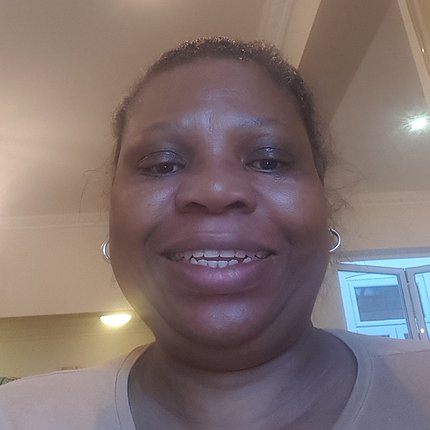 Maureen S is a private night carer in Blackwall, UK