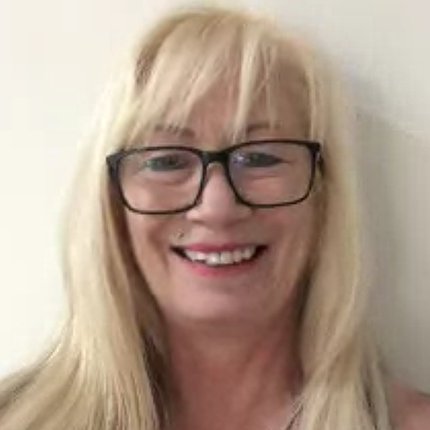 Lesley H is a private night carer in Harrow on the hill, UK